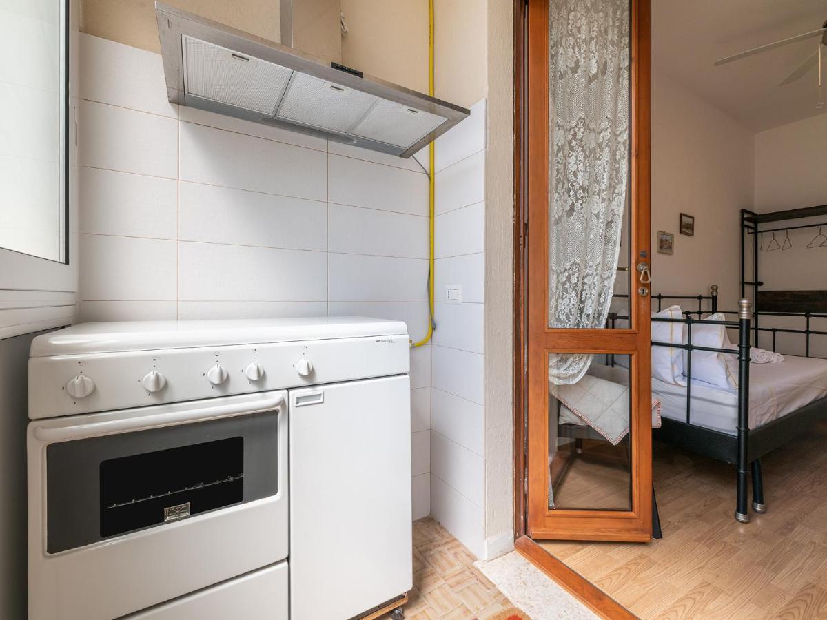 Apartment On Shopping Street Кальярі Екстер'єр фото